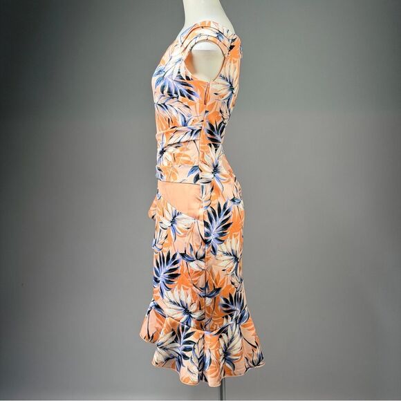 VENUS Tropical Print Off-Shoulder Midi Dress in Peach and Navy (rack 9) - Picture 5 of 10